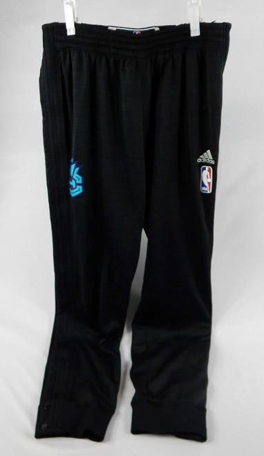 2015-16 Charlotte Hornets Michael Kidd-Gilchrist #14 Game Used Black WU Pants 9