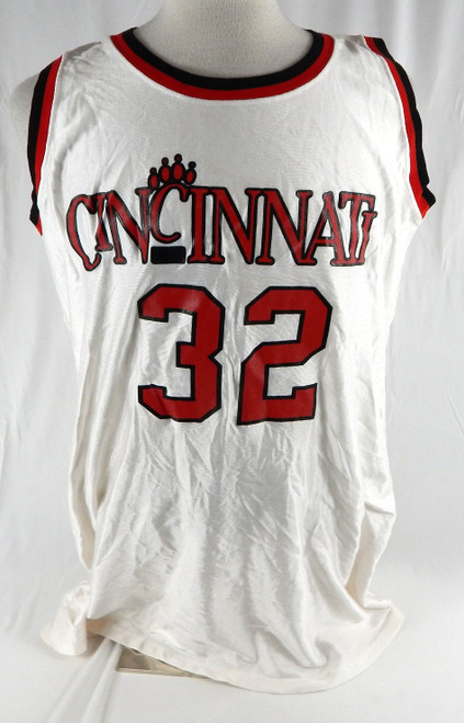 2000s Cincinnati BearCats KB Sharp #32 Game Used White Jersey Basketball 429