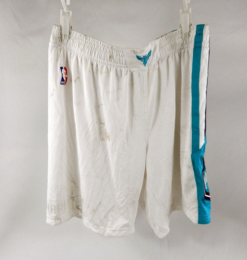 2014-15 Charlotte Hornets Game Issued White Basketball Shorts Size L 30