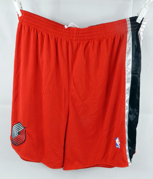 2004-06 Portland Trailblazers #11 Game Used Red Shorts 50 849