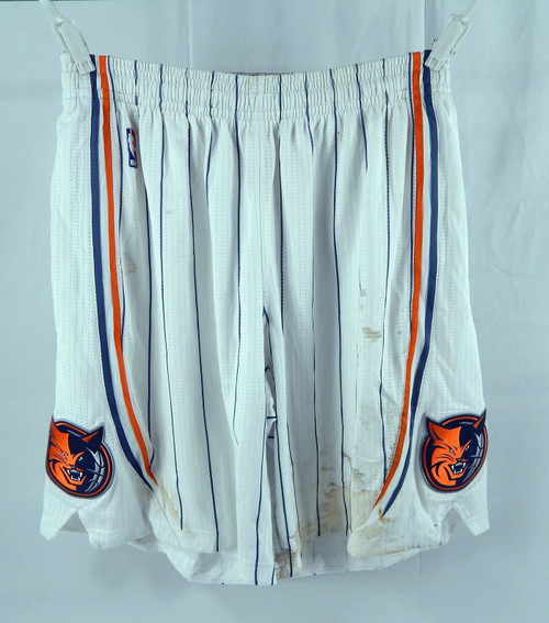 2011-12 Charlotte Bobcats Game Issued White Shorts 2XL 952