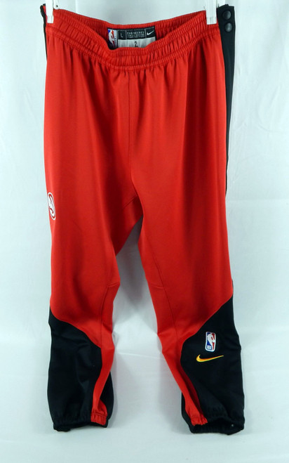 2024-25 Atlanta Hawks Keaton Wallace #2 Game Used Red Warm Up Pants L 473