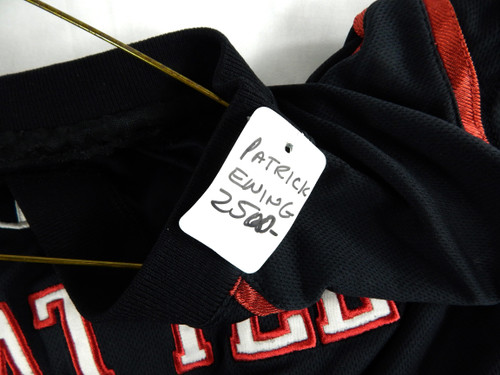 2000-01 Seattle Supersonics Patrick Ewing #33 Game Used Black Tank Top Shirt 17