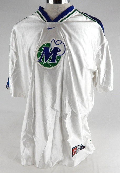 2001-02 Dallas Mavericks #24 Game Used White Shooting Shirt 2XL 227