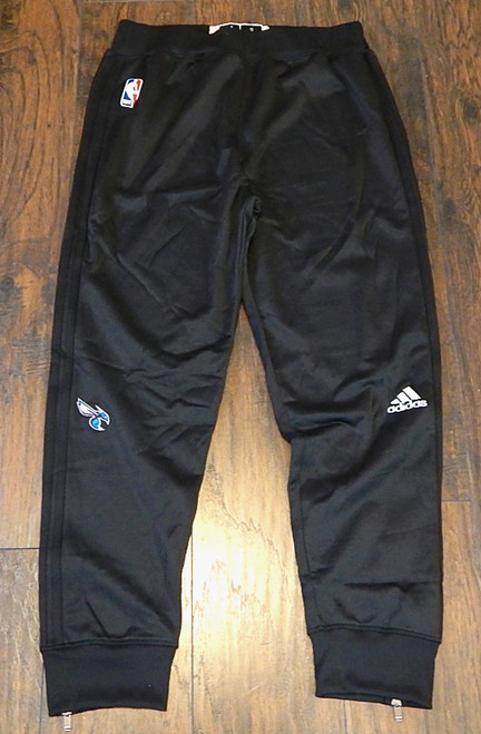Charlotte Hornets Adidas Climawarm Team Issued Sweatpants Black XL +2"