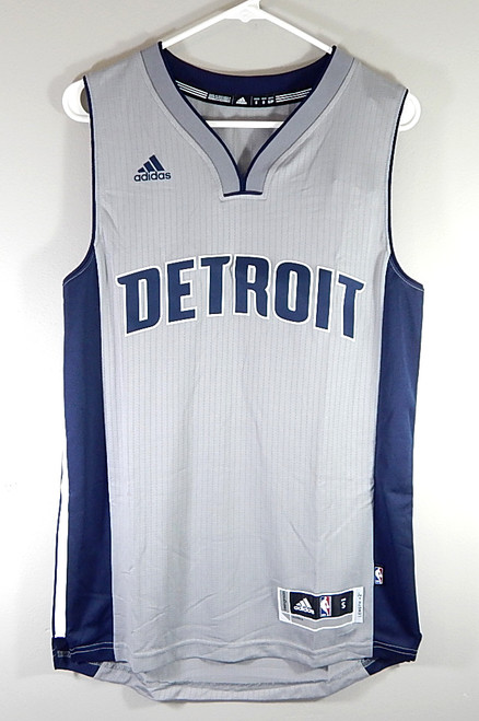 Detroit Pistons Chrome Adidas Swingman Basketball Jersey Adult Small +2" New