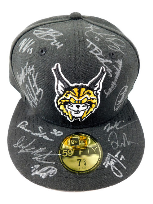 2022 Lynchburg Hillcats Team Issued & Signed Black Ball Cap 16-Auto's