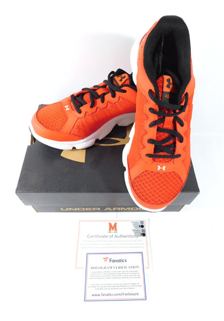 Maryland Terrapins Team Issued Under Armour Assert Red/White Size 4.5Y Shoes