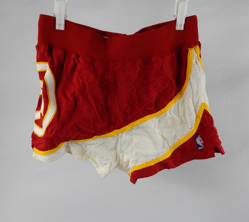 1988-89 Atlanta Hawks Game Issued Red Shorts 34 963