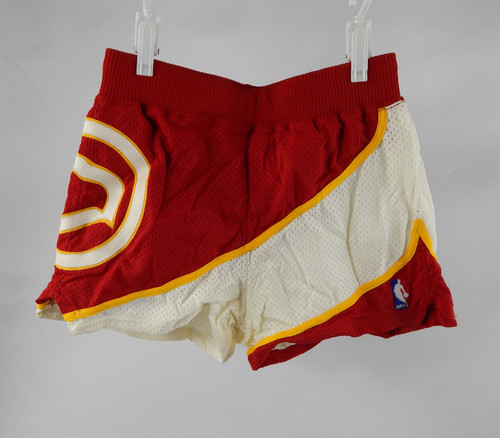 1986-87 Atlanta Hawks Game Issued Red Shorts 32 966