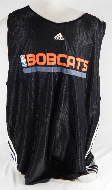 2010-11 Charlotte Bobcats Eduardo Najera #21 Game Used Black Practice Jersey 40