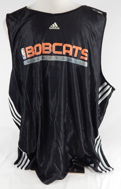 2010-11 Charlotte Bobcats Gerald Wallace #3 Game Used Black Practice Jersey 139