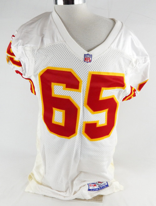 1997 Kansas City Chiefs Jeff Smith #65 Game Issued White Jersey 46 009