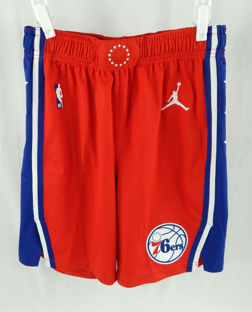 2022-23 Philadelphia 76ers #33 Game Used Red Basketball Shorts 34 DP110349