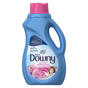 Downy Ultra Concentrated Fabric Softener 40 Loads April Fresh 34Oz