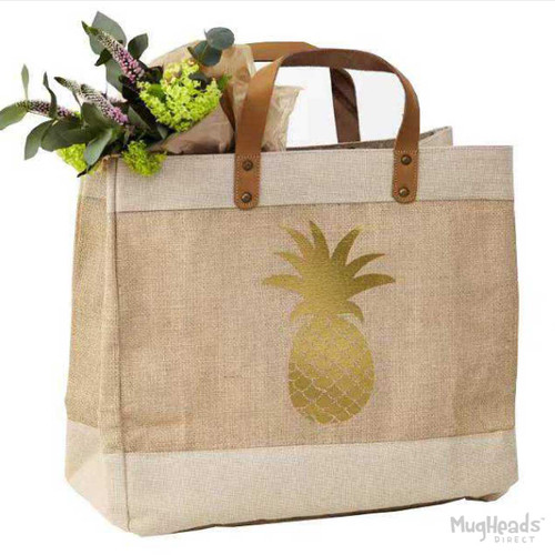 Custom Jute Tote Bags offer a natural, textured look that resonates with coffee shops, boutiques, and retail brands seeking eco-forward, reusable packaging with strong resale appeal. Designed for custom logo decoration, these durable jute totes work beautifully as branded shopping bags, retail merchandise, or promotional carryalls that extend brand visibility well beyond the point of sale.