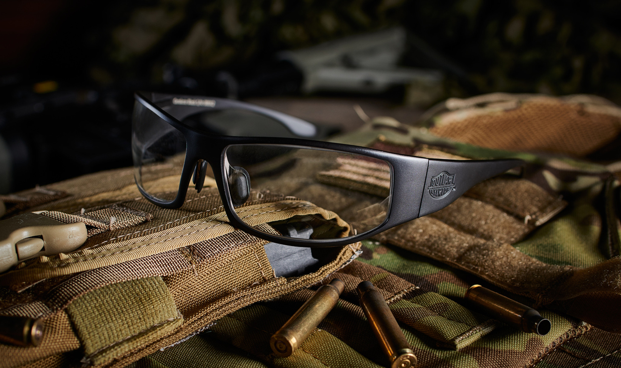 Gatorz Magnum Black frame Tactical Black logo with POLARIZED Gray lenses - Lone  Survivor Movie Sunglass - MetalSunglasses