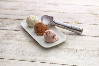 Iets om over op te scheppen: voor iedereen de beste ijsschep! Iets om over op te scheppen: voor iedereen de beste ijsschep!