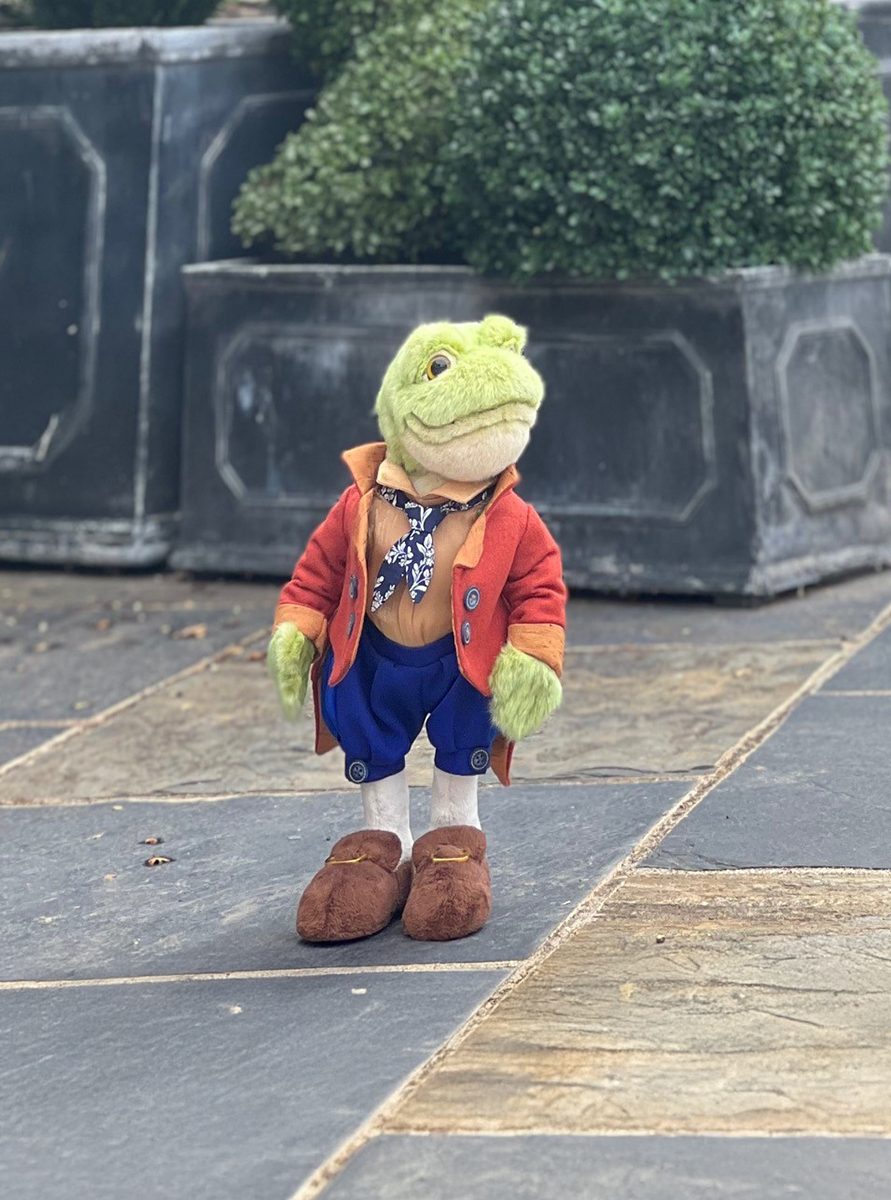 50% off Frog Footman