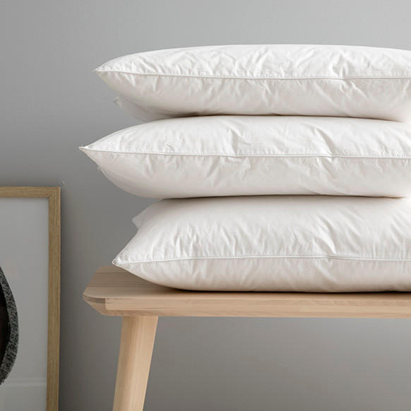 Classic - Wool Pillow MEDIUM