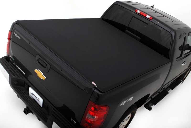 Lund Genesis Elite Twill Tri-Fold Tonneau Cover - 95852