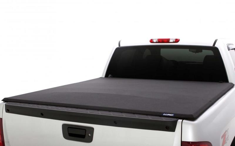 Lund 07-17 Chevy Silverado 1500 (5.5ft. Bed) Genesis Elite Roll Up Tonneau Cover - Black - 96892
