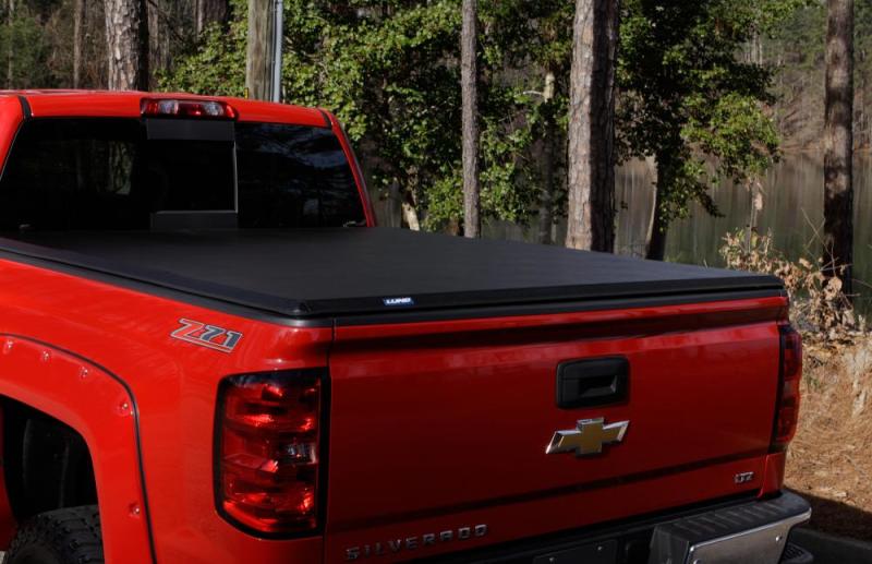 Lund 07-13 Chevy Silverado 1500 Fleetside (8ft. Bed) Hard Fold Tonneau Cover - Black - 969157