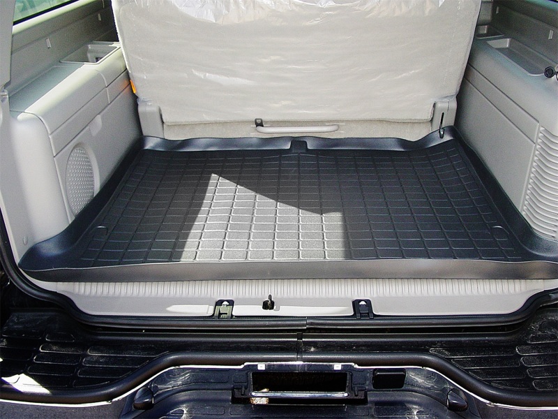 WeatherTech 00-06 Chevrolet Suburban Cargo Liners - Black - 40150