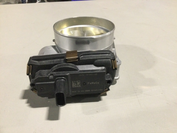 Ford Racing 2015-2016 Mustang GT350 5.2L 87mm Throttle Body (Can Be Used With frM-9424-M52) - M-9926-M52, Condition: Scratch & Dent, M-9926-M52-Scratch-Dent-2261