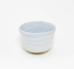 Adorable matcha chawan inspired and styled cup. The diameter is too small to whisk Matcha successfully.  Recommend to enjoy a cup of a hearty, full-bodied black tea, latte or any tea. Adorable matcha chawan inspired and styled cup. The diameter is too small to whisk Matcha successfully.  Recommend to enjoy a cup of a hearty, full-bodied black tea, latte or any tea.