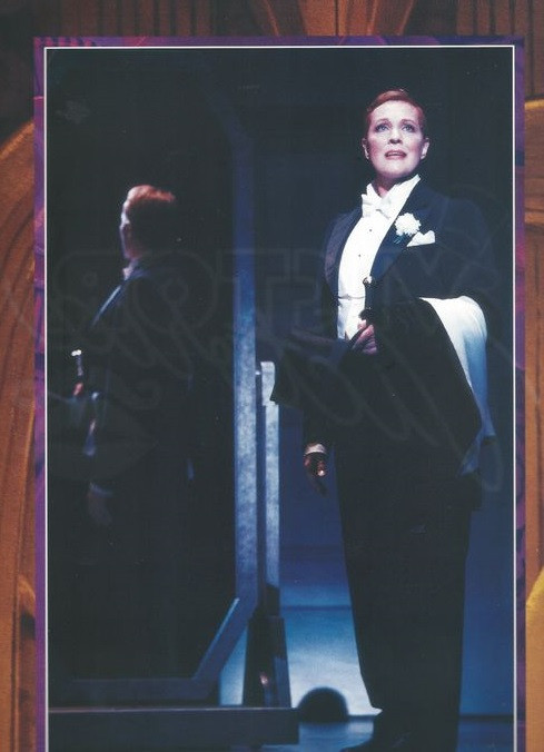 Victor Victoria 6 Theatregold