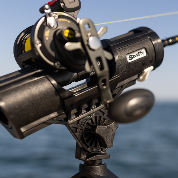 Scotty 400 Orca Rod Holders