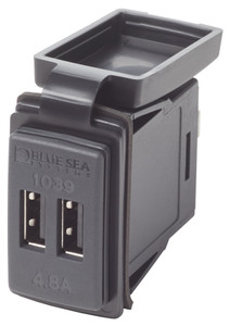 Blue Sea Dual USB 4.8A Charger Port 12/24vDC Switch Mount Blue Sea Dual USB 4.8A Charger Port 12/24vDC Switch Mount