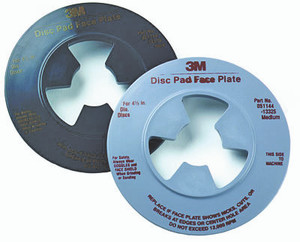 3M Center 7" Soft-White Disc Pad 7000120522 3M Center 7" Soft-White Disc Pad 7000120522