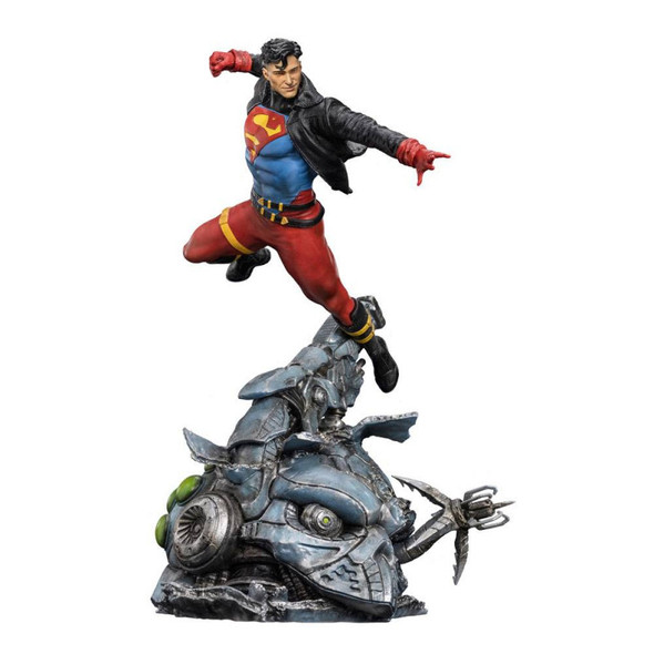 Superboy 1:10 Scale Statue by Iron Studios