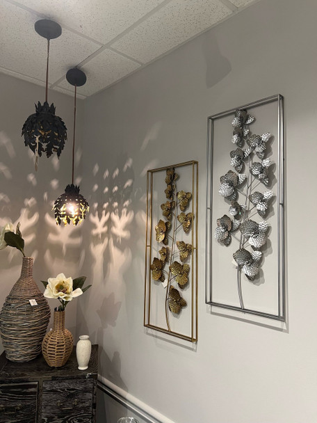 METAL FLOWER WALL DECOR