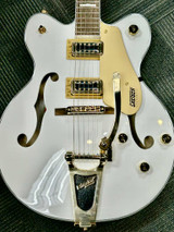 G5422TG Electromatic Classic Hollow Body Double-Cut With Bigsby - White (2506217567)