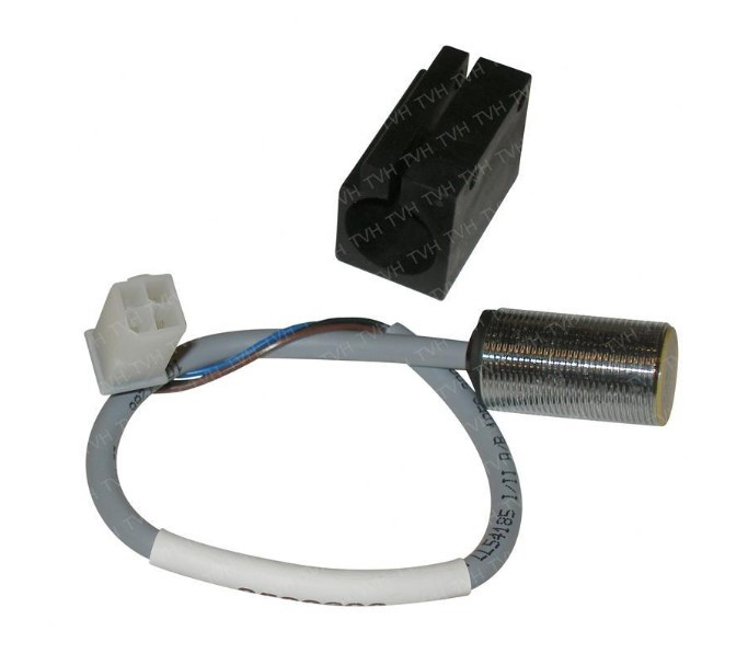 YT524228854 Proximity Switch w/Bracket