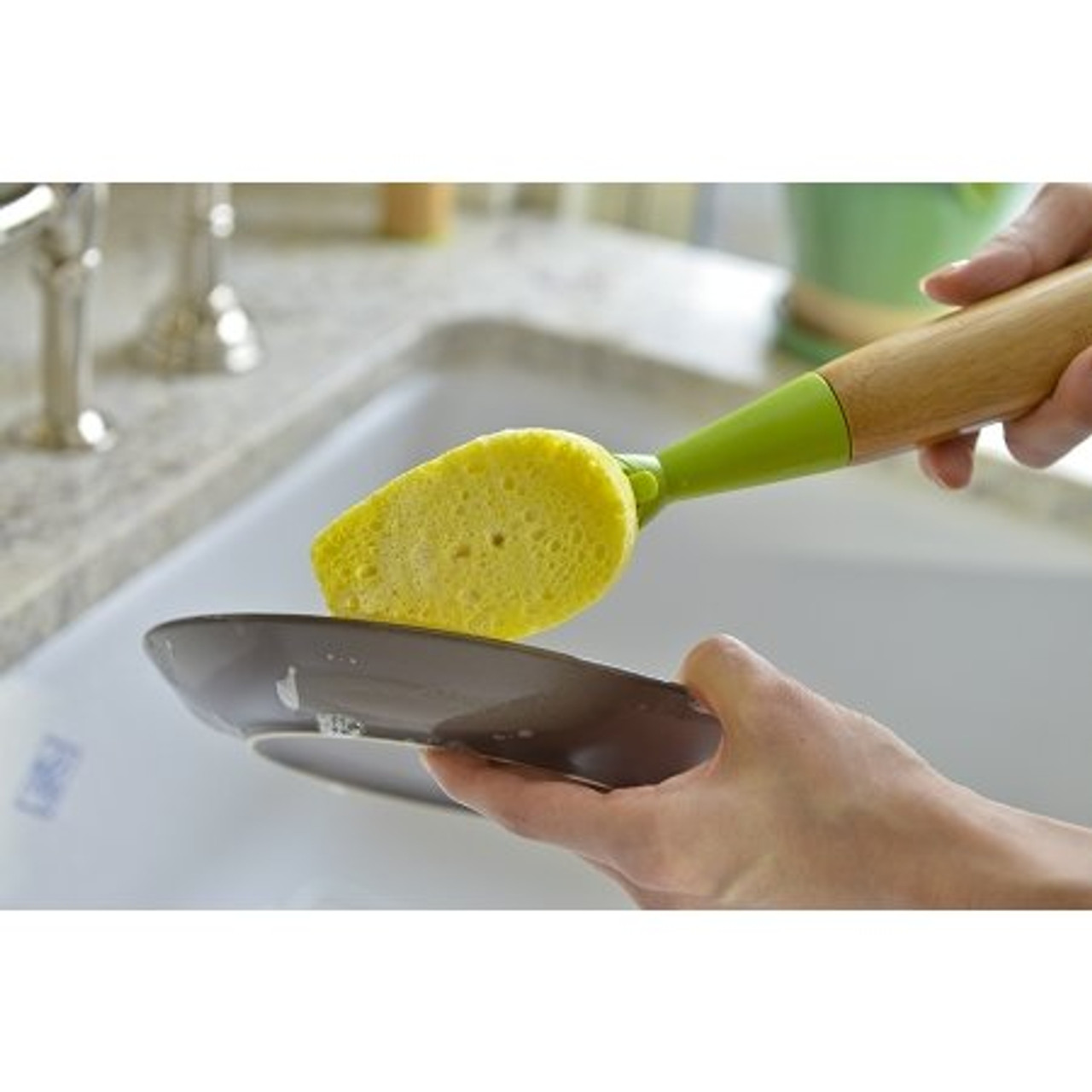 Full Circle Suds Up Soap-Dispensing Dish Brush - Green