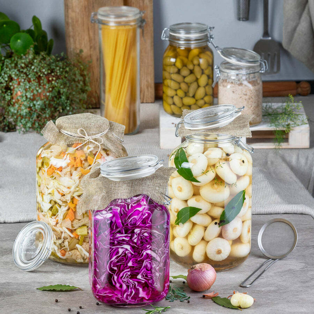 Store your harvest favorites in the Fido 3L Jar. 