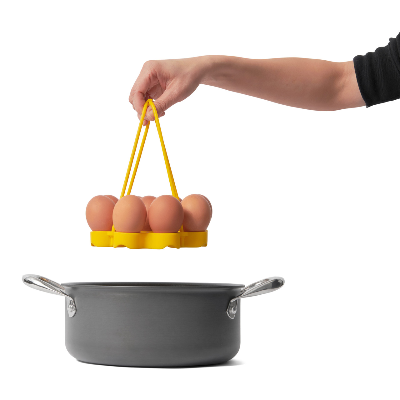 Lift from the pot with ease