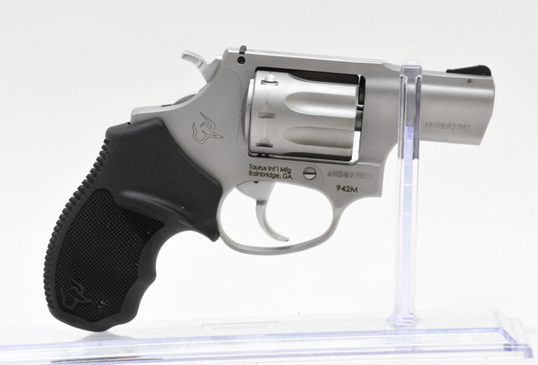 TAURUS 942M PRE OWNED (1134966)