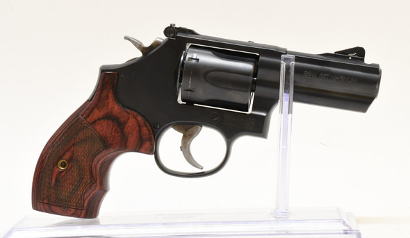 SMITH & WESSON 19 CARRY COMP PRE OWNED (1135050)