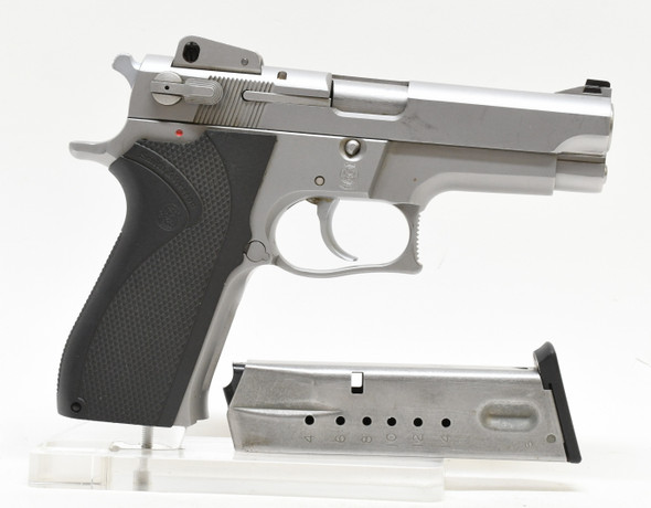 SMITH & WESSON 5906 STS PRE OWNED (1136446)