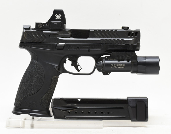 SMITH & WESSON M&P9 M2.0 METAL CARRY COMP PRE OWNED (1136761)