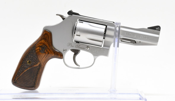 SMITH & WESSON 60-15 PRO SERIES PRE OWNED (1137718)