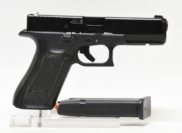 GLOCK 17 GEN 5 PRE OWNED (1137915)