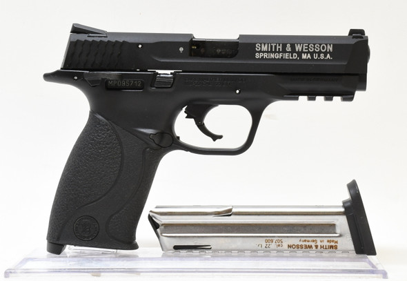 SMITH & WESSON M&P22 PRE OWNED (1138084)