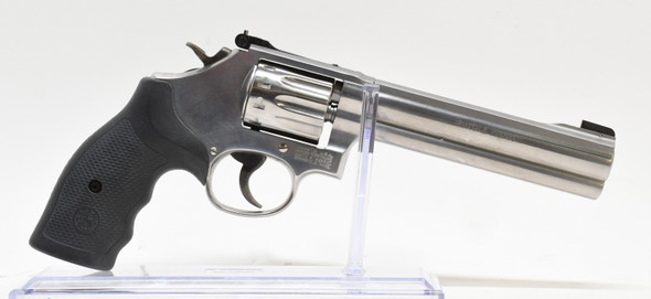 SMITH & WESSON 617-6 PRE OWNED (1138893)