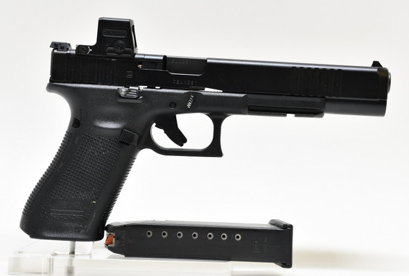 GLOCK 17 GEN 5 PRE OWNED (1140517)